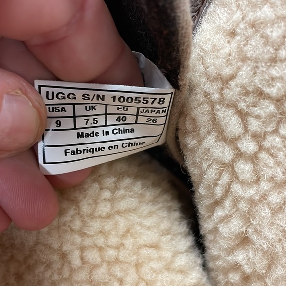 Ugg Australia wool and leather water proof knee high boots. Size 9 womens - Picture 9 of 10